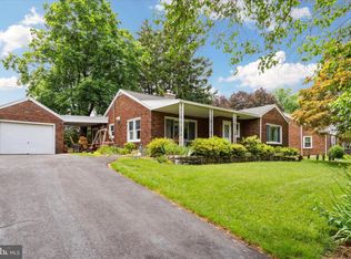 4630 Hillside Rd, Reading, PA 19606