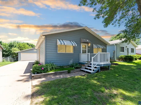 604 S Kennedy Ave, Sioux Falls, SD 57103