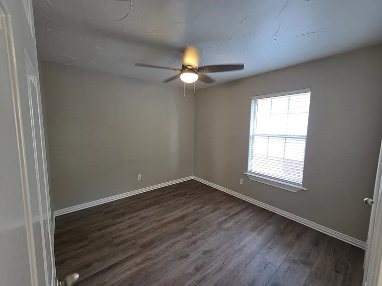 2BR upstairs