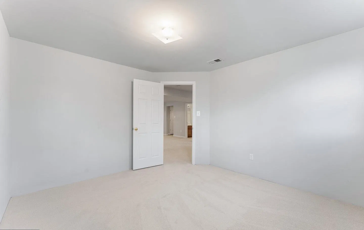 2 bed, $1,950 — Photo 1