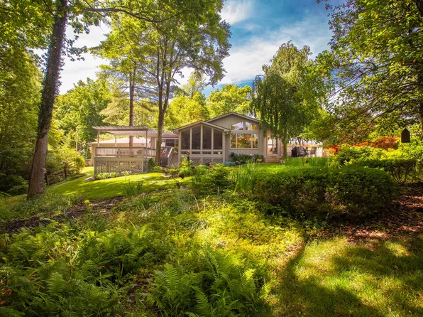 890 Plum Tree Dr, Columbus, OH 43235