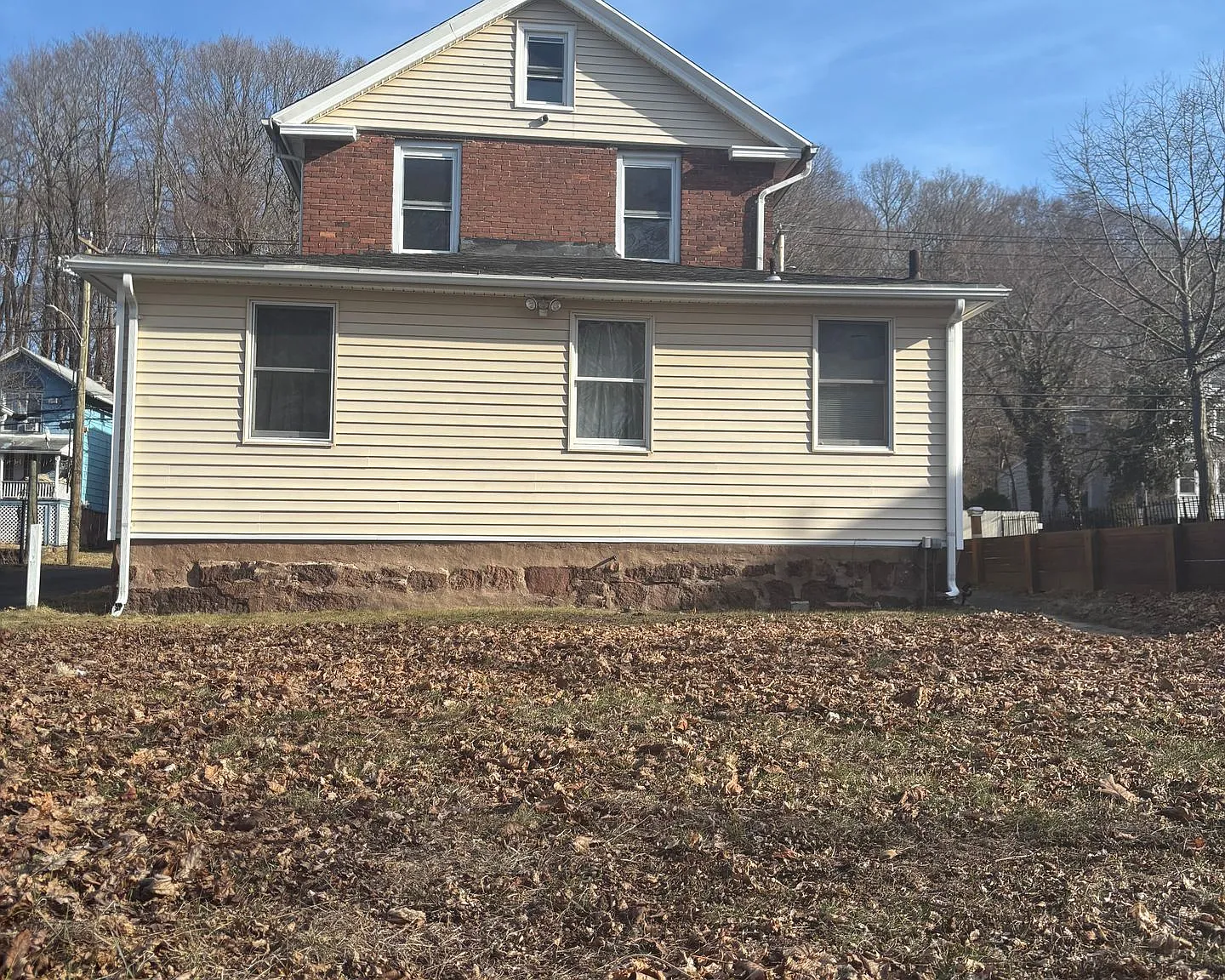 882 Quinnipiac Ave — Photo 3