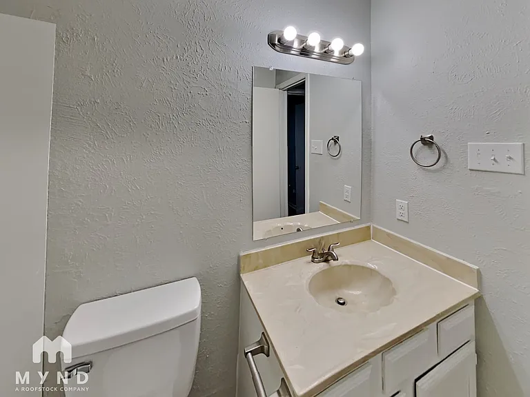 717 Timberoaks Dr — Photo 22