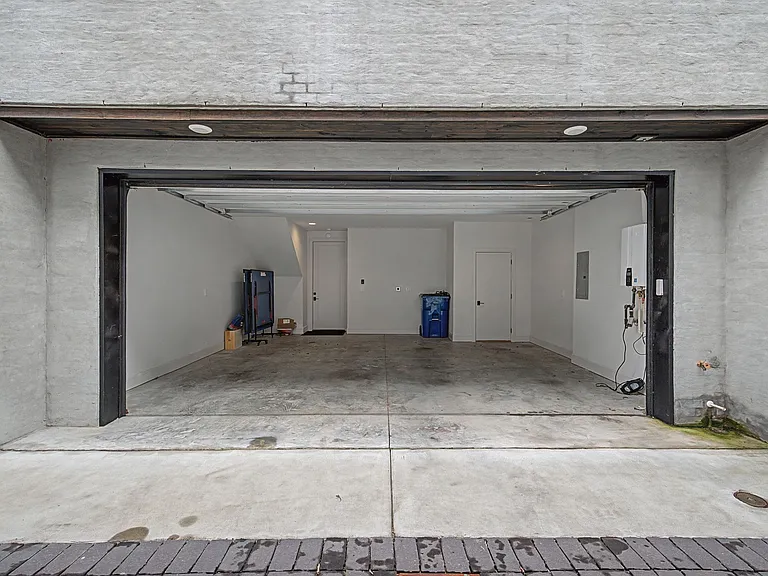 1109 Bate Ave #2 — Photo 32