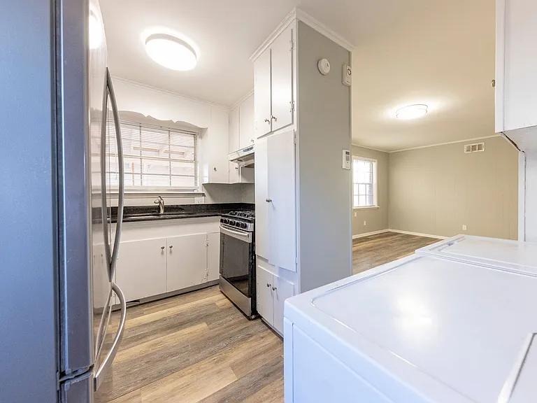 7207 L St #72207 — Photo 13