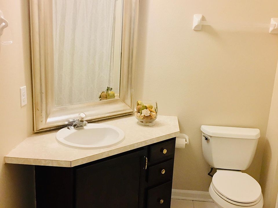 Master bedroom bath