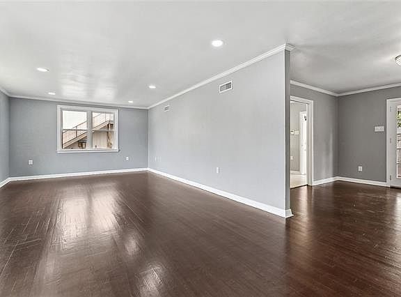 4th image of 149 Caroline Ave