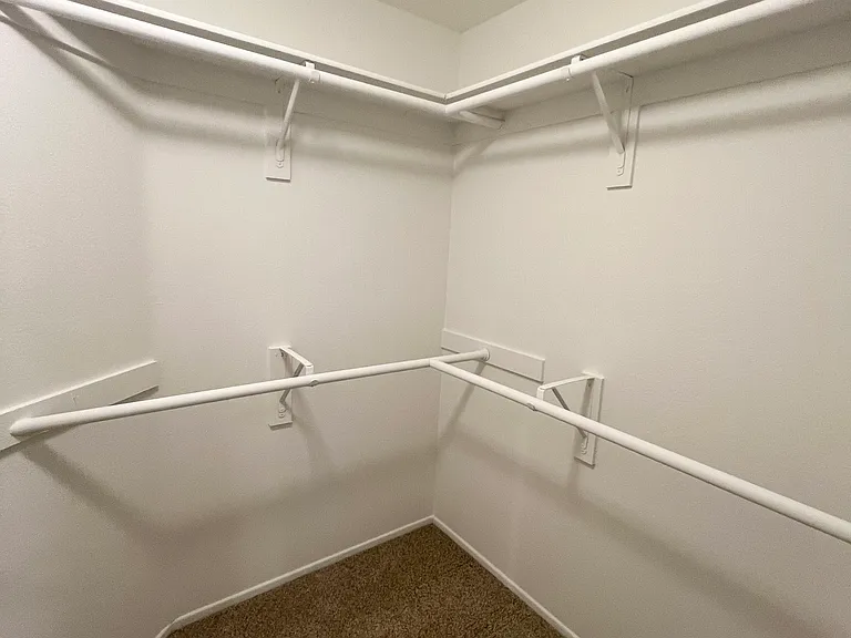 17 Belcrest — Photo 14