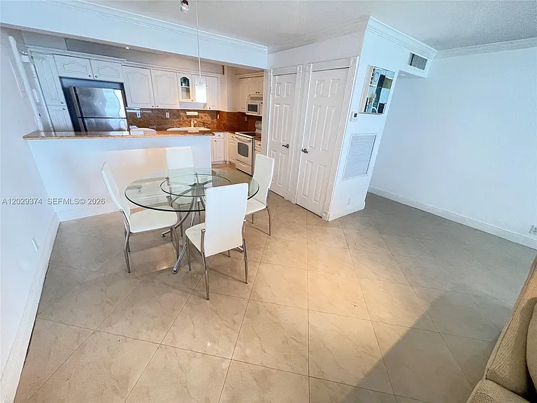 9195 Collins Ave #1001 — Photo 9
