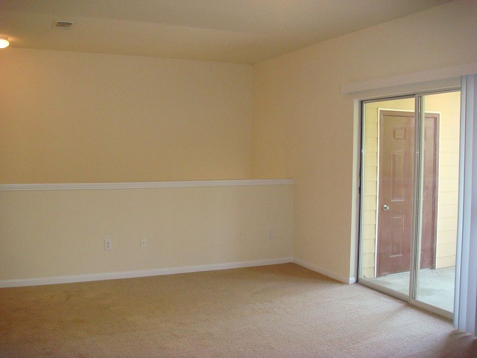1st image of 447 W Longleaf Dr APT 1612