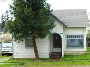 1512 SE Thompson St, Roseburg, OR 97470