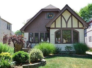 2535-S 68th St, Wauwatosa, WI 53213