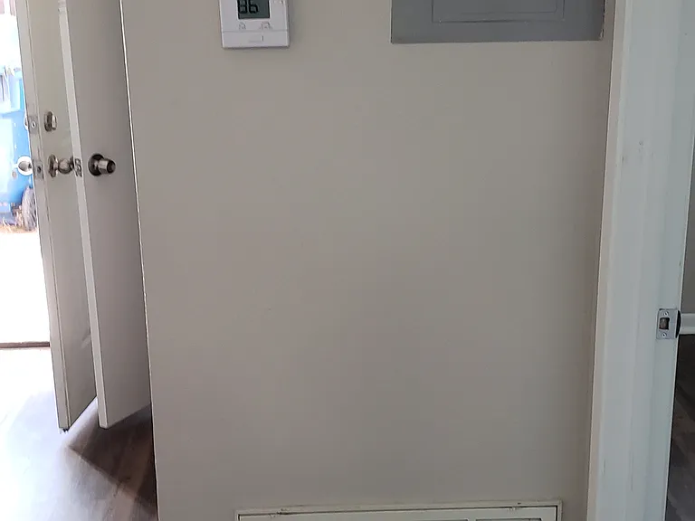 737 Commerce St #2A — Photo 14