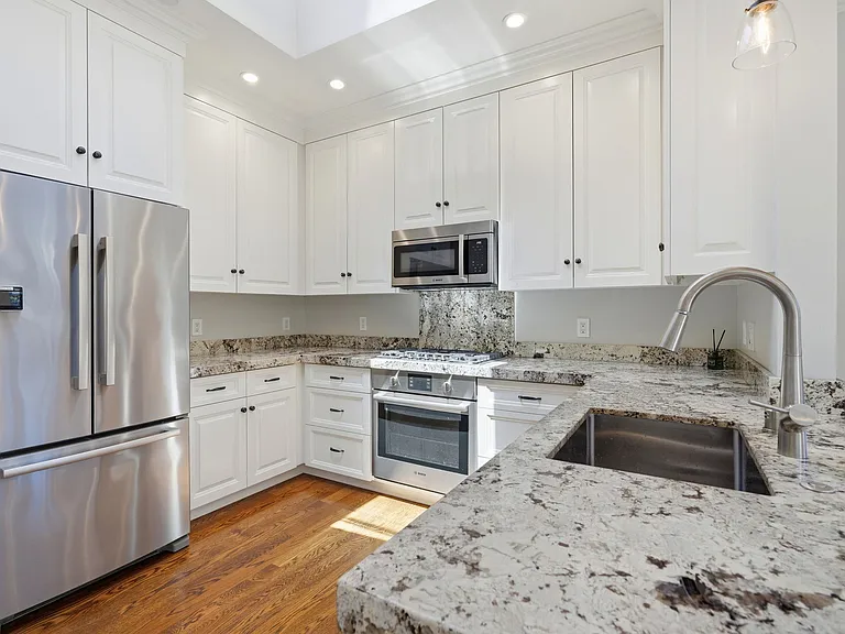 140A Heather Dr — Photo 13