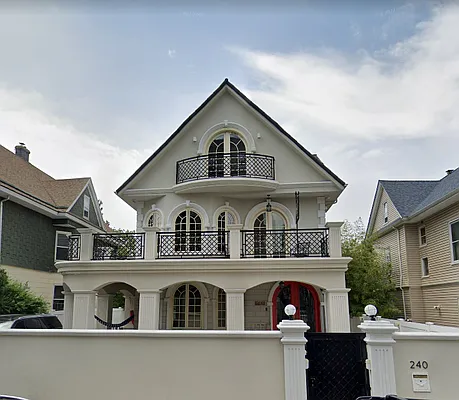 Sold by JB Mac Real Estate Inc. | media 1