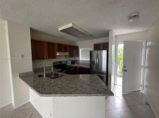 8710 N Sherman Cir APT 503, Hollywood, FL 33025