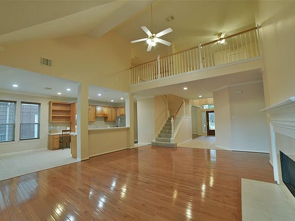 2nd image of 3227 Amber Holly Ct