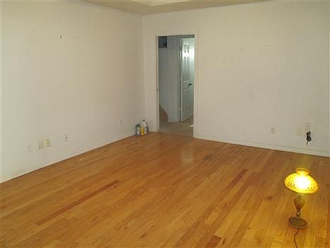4th image of 12082 N Highway 99