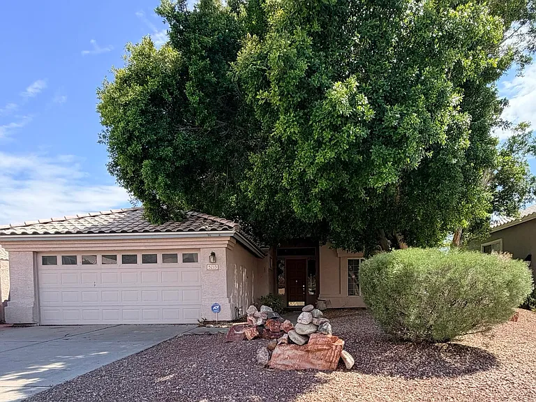 5215 W Tonopah Dr — Photo 1