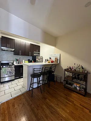 Rented by Oxford Property Group | media 12