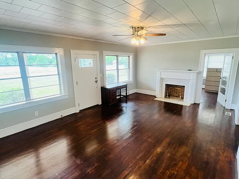 832 State Highway 134 E — Photo 10