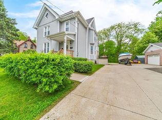 59 Prospect St, Chicopee, MA 01013