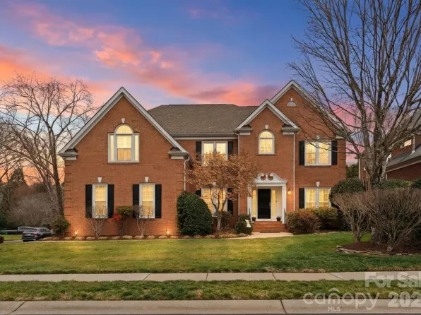 10012 Paradise Ridge Rd, Charlotte, NC 28277