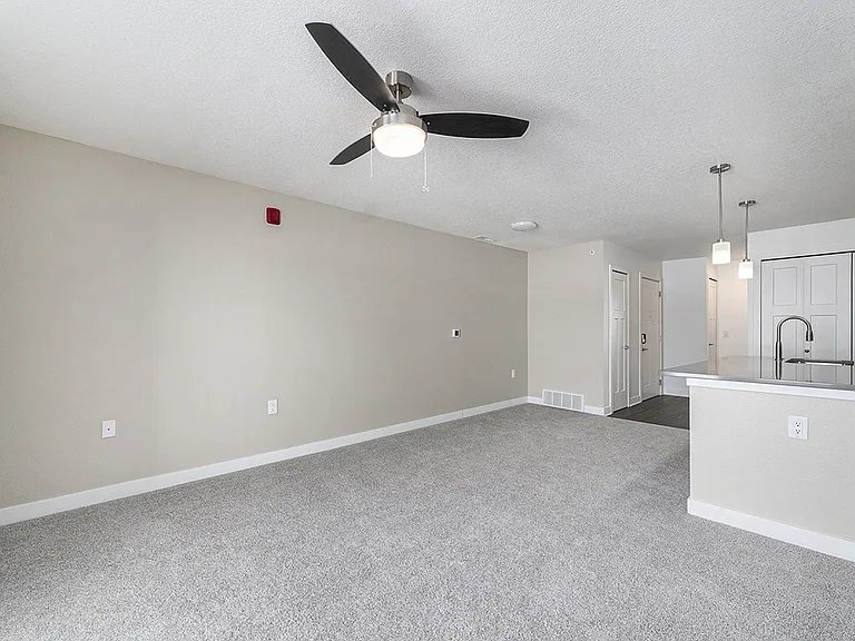 Eagle Ridge Apartment Homes — Photo 58