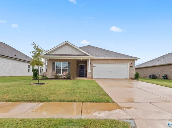 148 Hazel Pine Trl, Hazel Green, AL 35750
