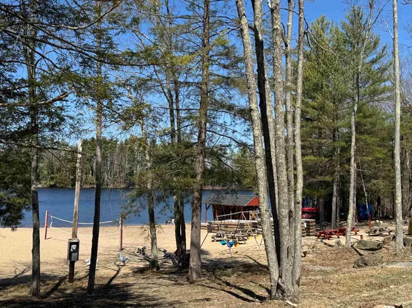 277 Baxter Lake Drive, Rochester, NH 03867
