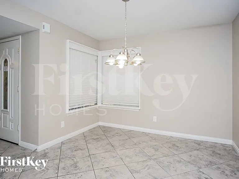 2406 El Cid Ct — Photo 4