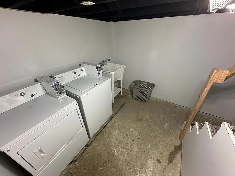 3010 White Ave #B — Photo 14