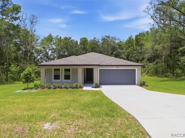 8304 N Sarazen Dr, Citrus Springs, FL 34434