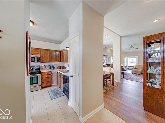 4th image of 502 Alton Dr