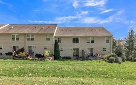 3rd image of 3760 Swetland Dr