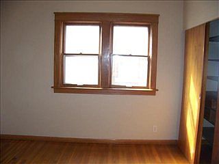 5th image of 1005 N Brookfield St