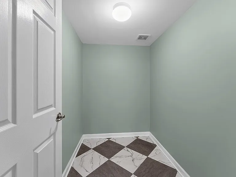 7015 Trek Way — Photo 9