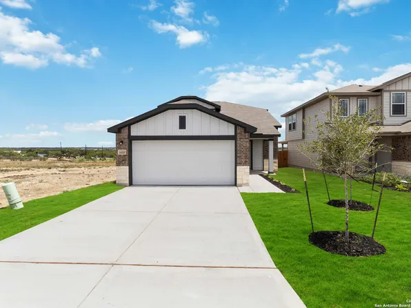 630 River Run Way, San Antonio, TX 78219