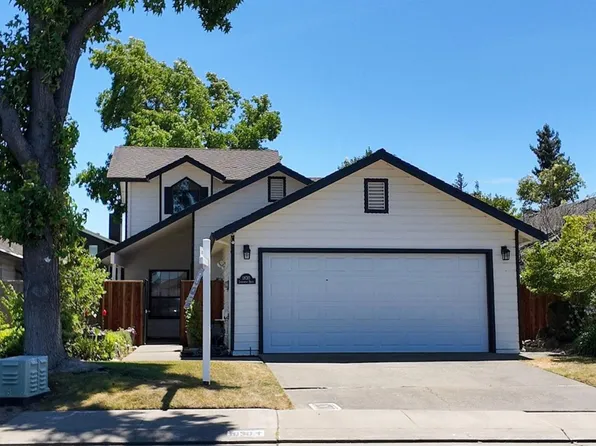 1830 Lakeshore Dr, Lodi, CA 95242