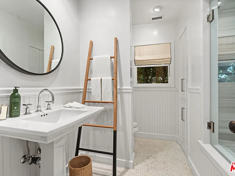 2107 El Roble Ln — Photo 24