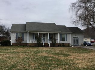 387 Okolona Rd, Livingston, TN 38570