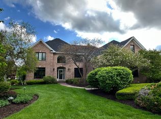 186 Sycamore Dr, Hawthorn Woods, IL 60047