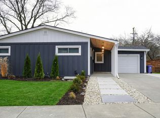 103 E Berkshire Ln, Mount Prospect, IL