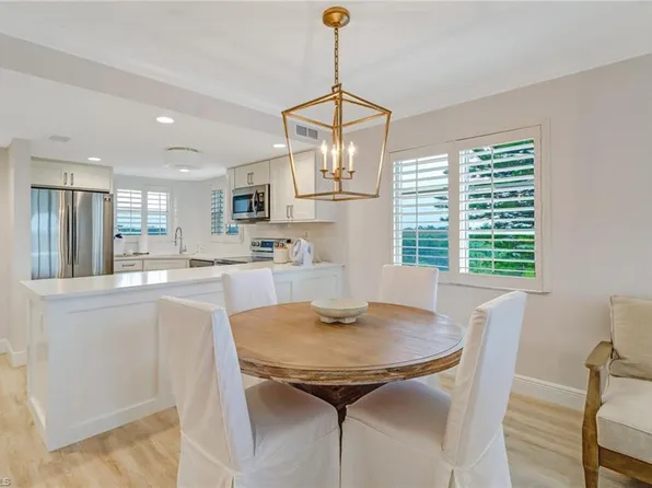 21 High Point CIR E #601, NAPLES, FL 34103