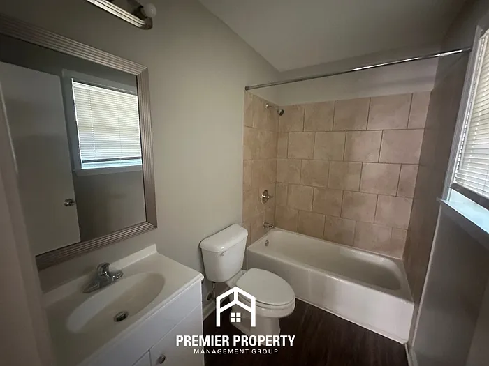 5234 Yellowood Rd — Photo 12