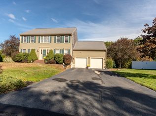 12 Franklin Hunt Rd, Rockland, MA 02370