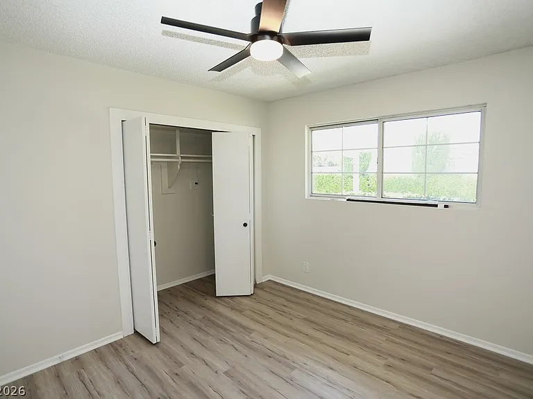 2725 Colanthe Ave — Photo 21