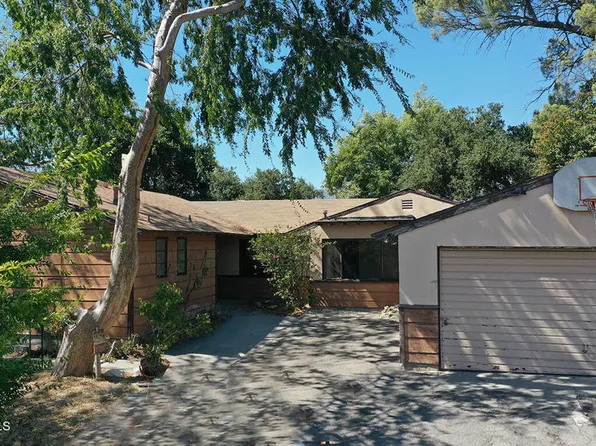 3900 Park Pl, Montrose, CA 91020