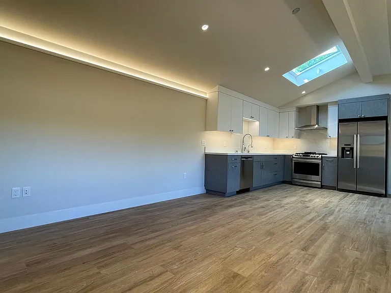 816 Selkirk Pl — Photo 8