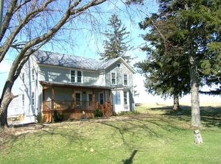 10082 Barton Rd, Mount Horeb, WI 53572